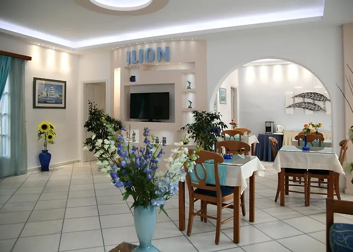 מלון Ilion 2*